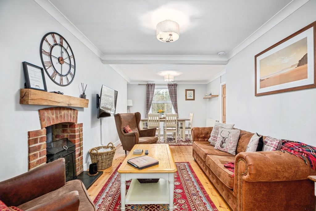 Property photo 3 of 23