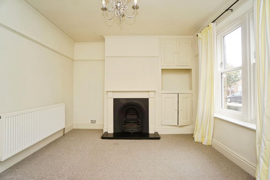 Property photo 3 of 15 Living Room