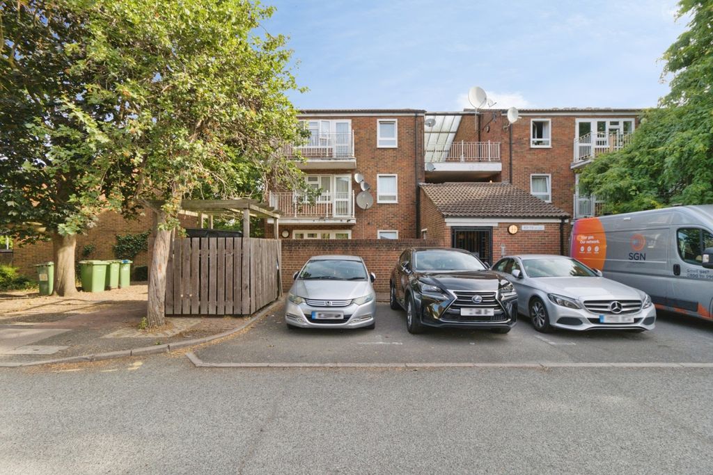 Property photo 1 of 19 Pbox-Img.Jpg