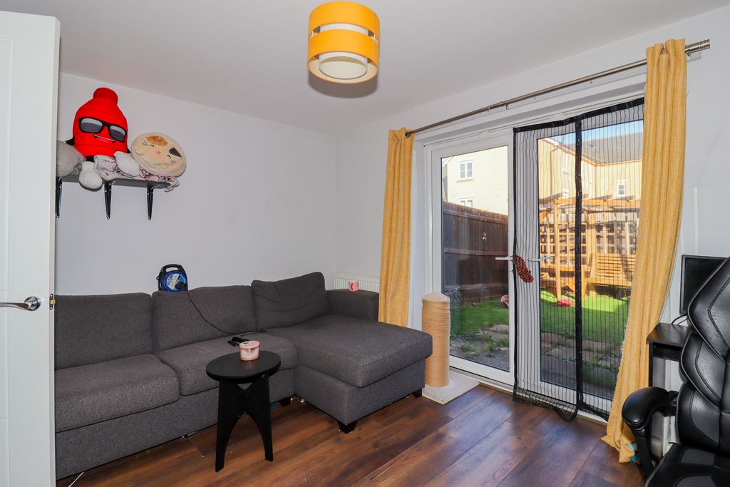 Property photo 2 of 11 Image 1