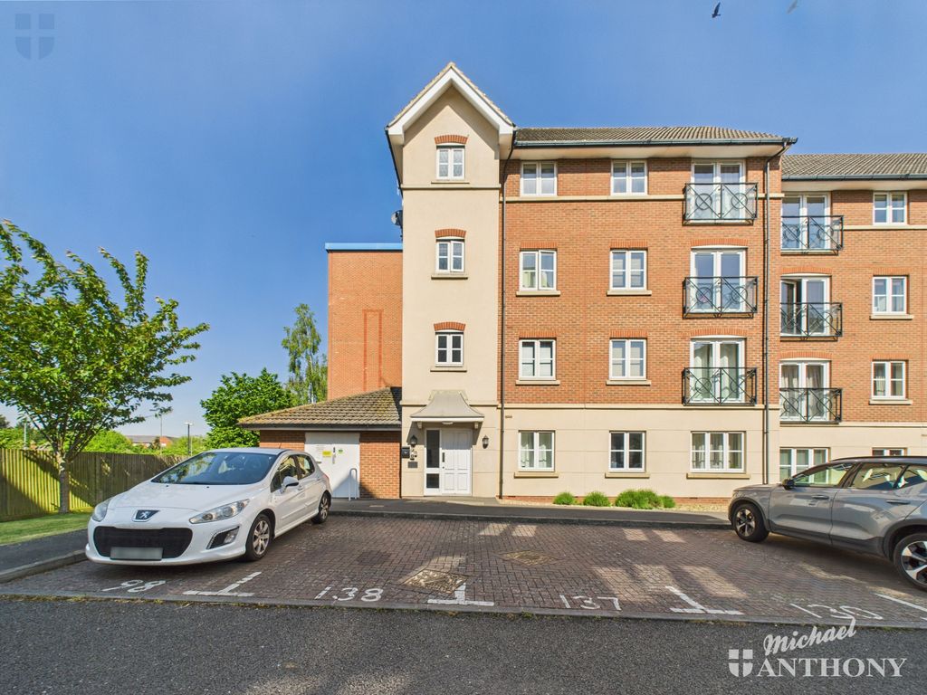 Property photo 1 of 12 Cam03218G0-Pr0641-Still014