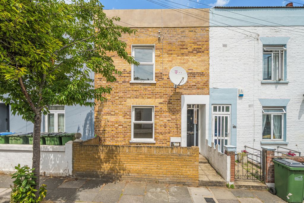 Property photo 1 of 23 External