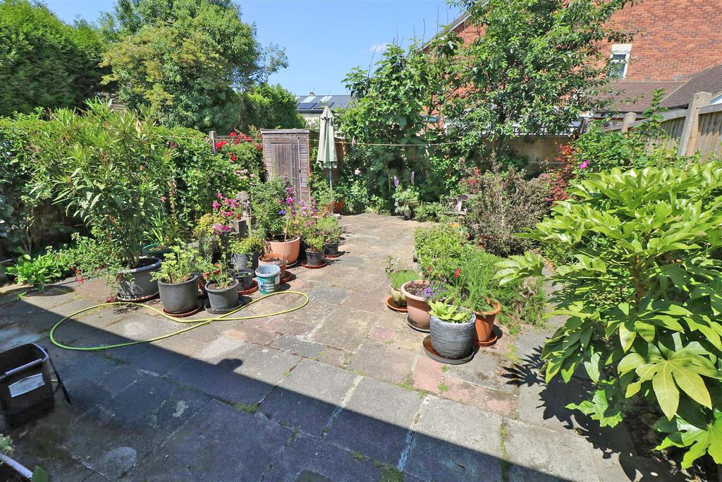 Property photo 3 of 17