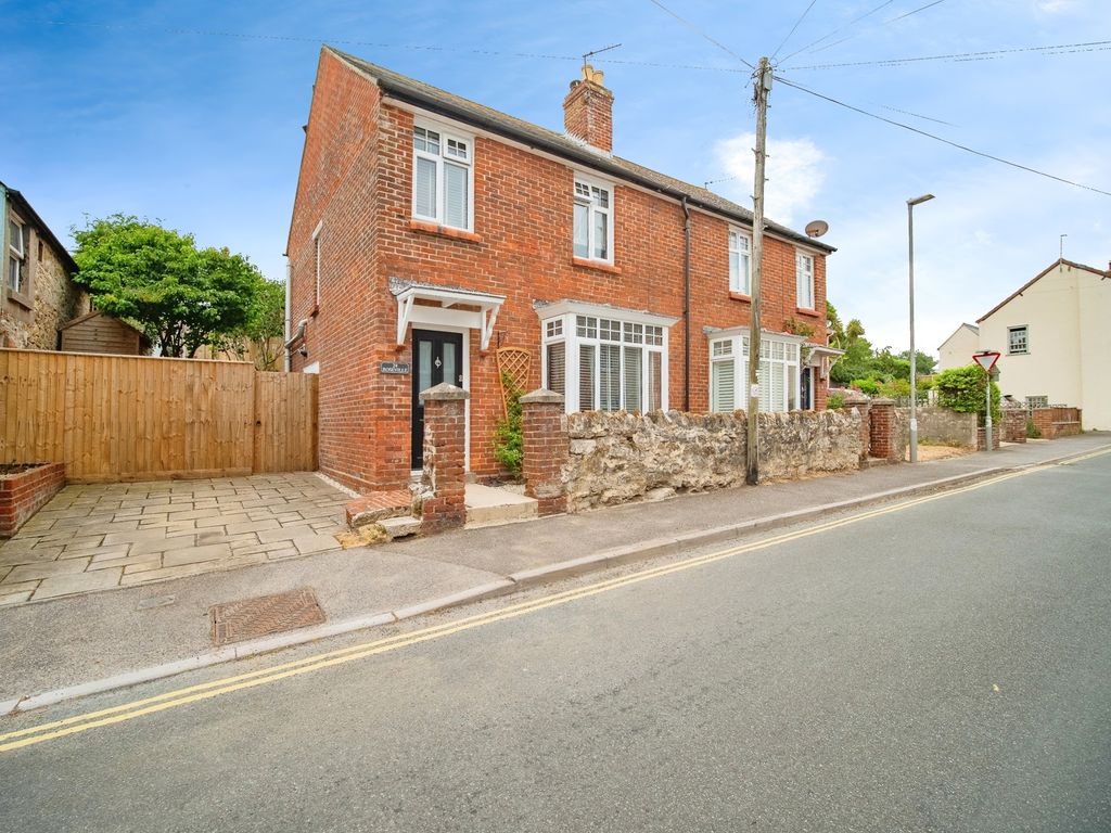 Property photo 1 of 33 Photo