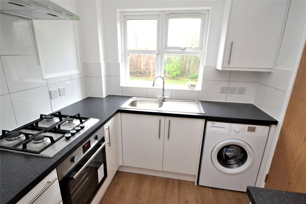 Property photo 3 of 8 Picture No. 07