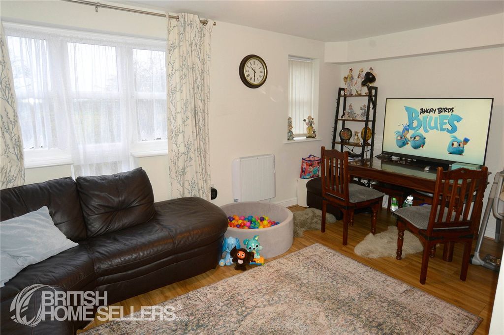 Property photo 3 of 12 Picture No. 05