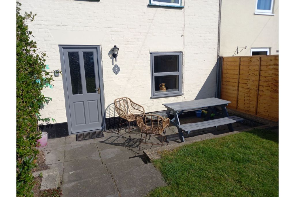 Property photo 3 of 19