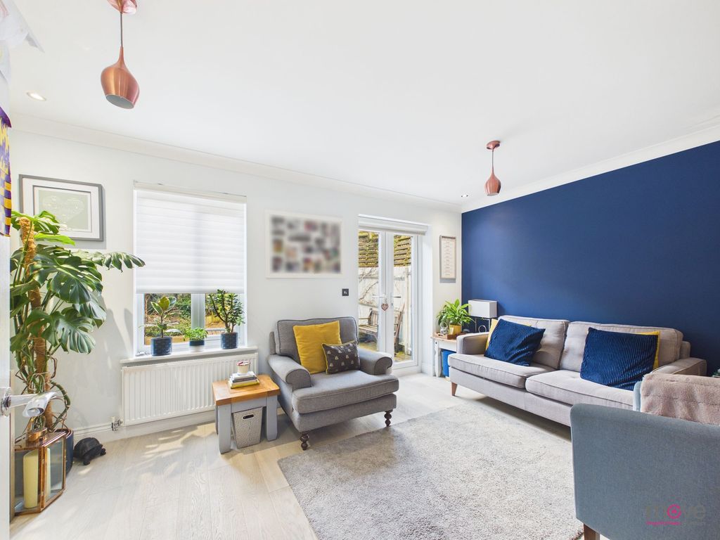 Property photo 3 of 21