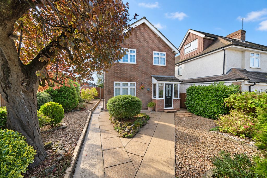 Property photo 1 of 23 198-Tring-Road-5787
