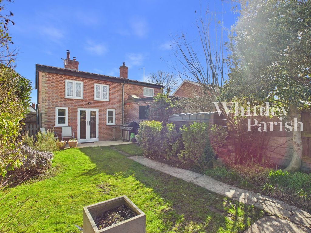 Property photo 2 of 17