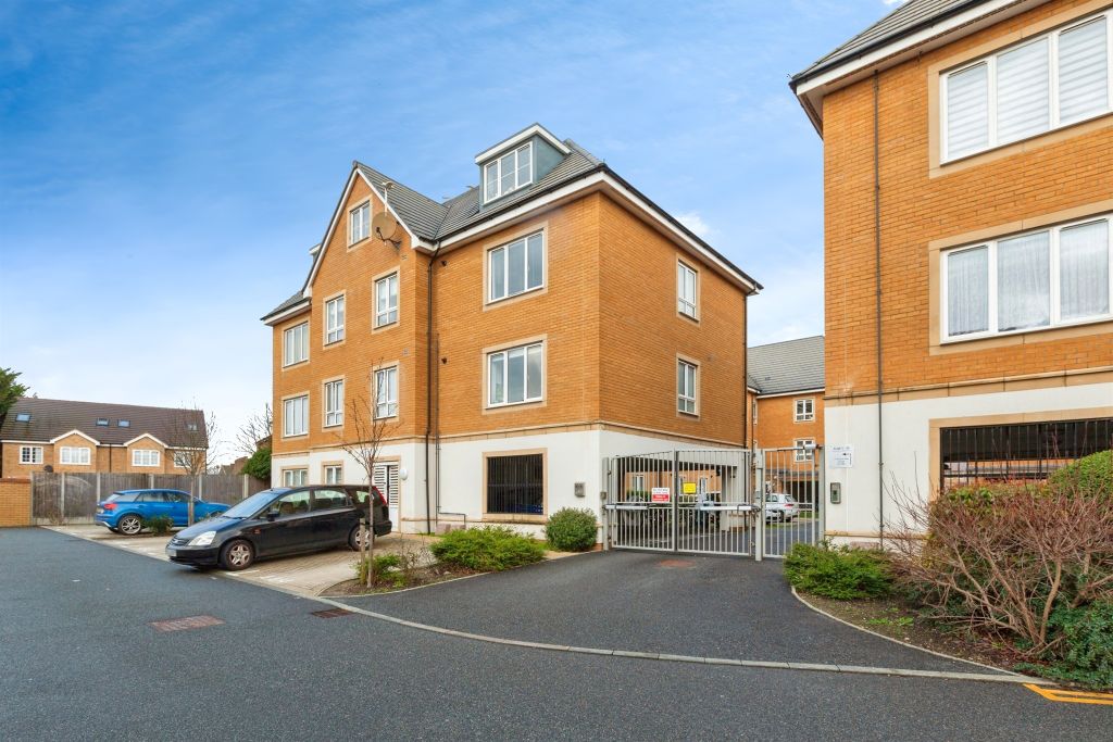 Property photo 1 of 16