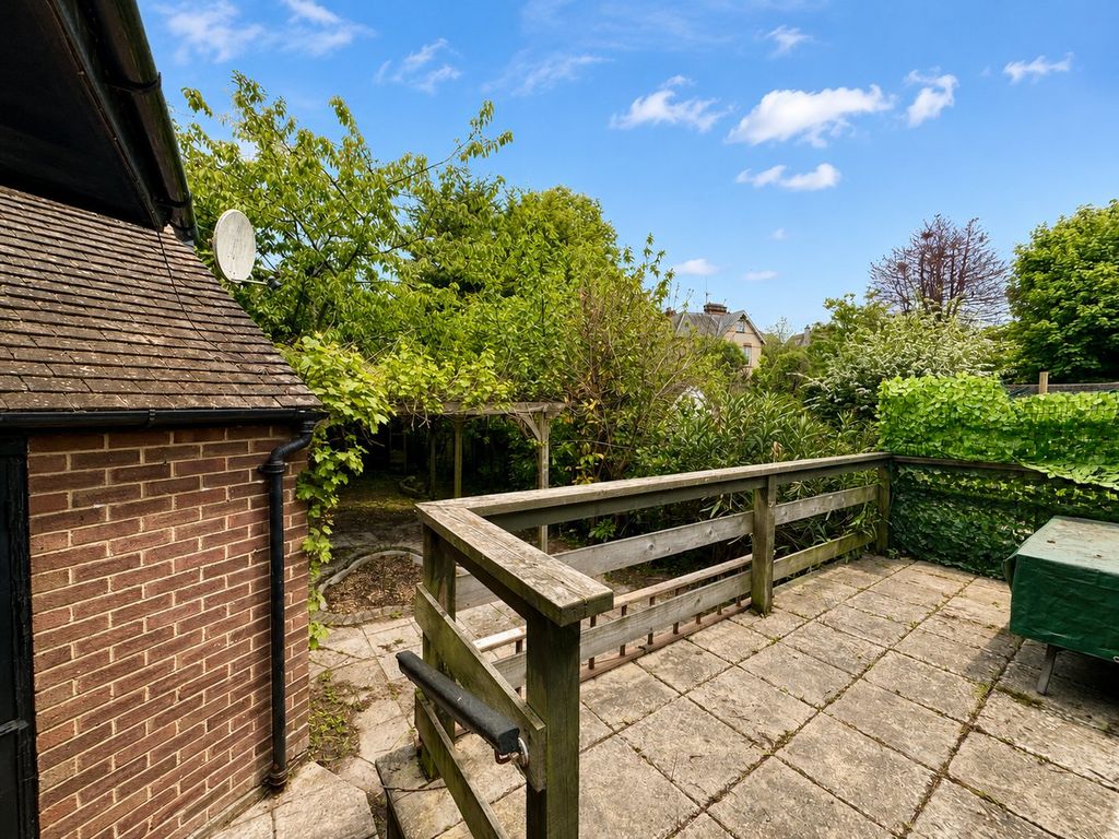 Property photo 3 of 17