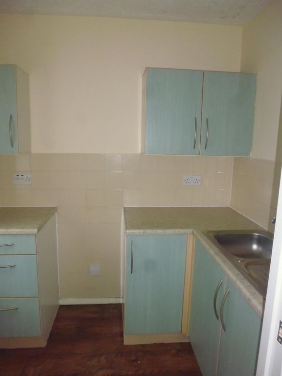 Property photo 2 of 4 Kitchen
