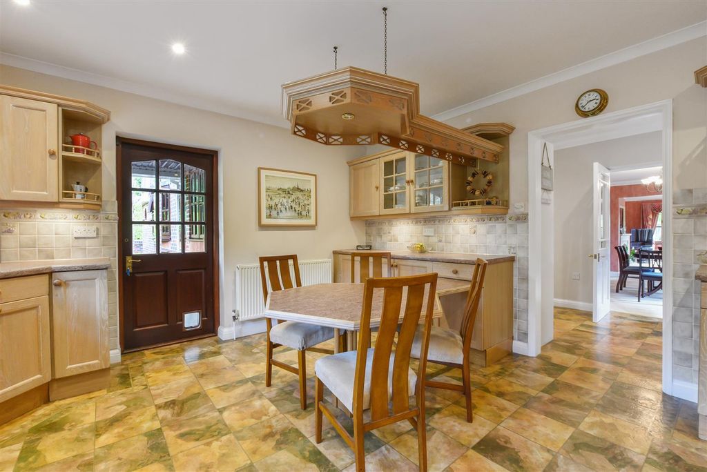 Additional image 7 of 5 bed detached house for saleSt. Faiths Lane, Bearsted, Maidstone ME14