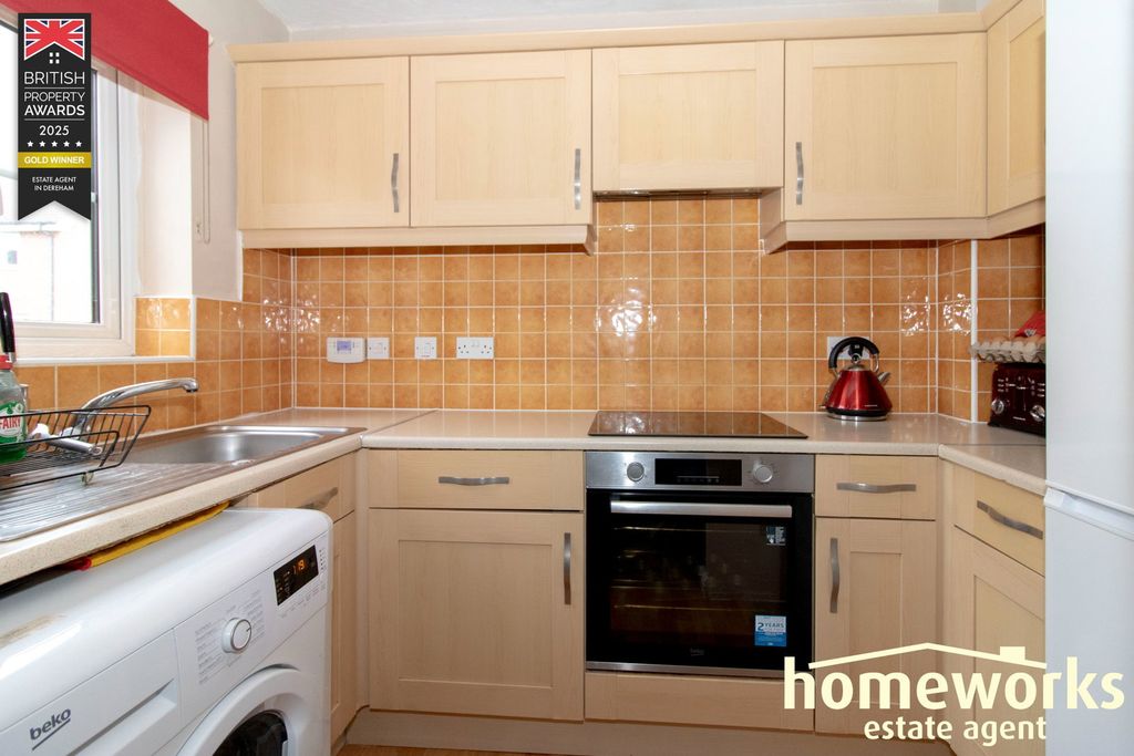 Property photo 2 of 9
