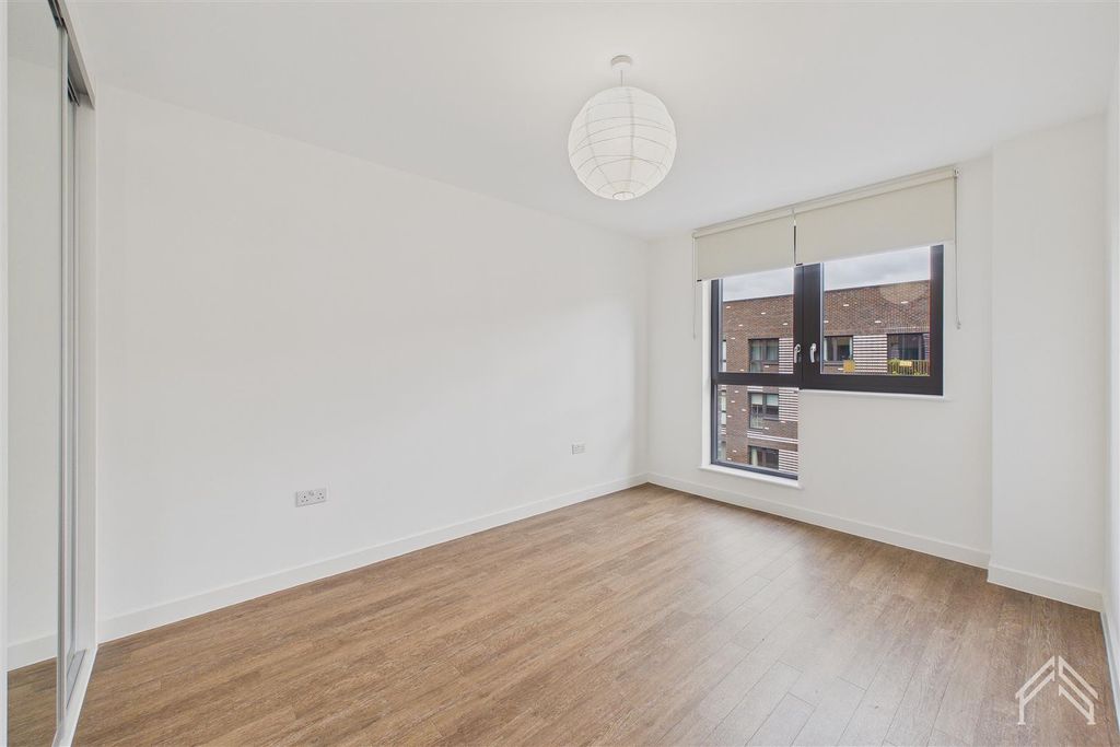 Property photo 2 of 14 8.Jpg