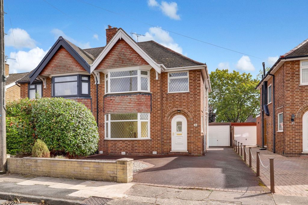 Property photo 1 of 18