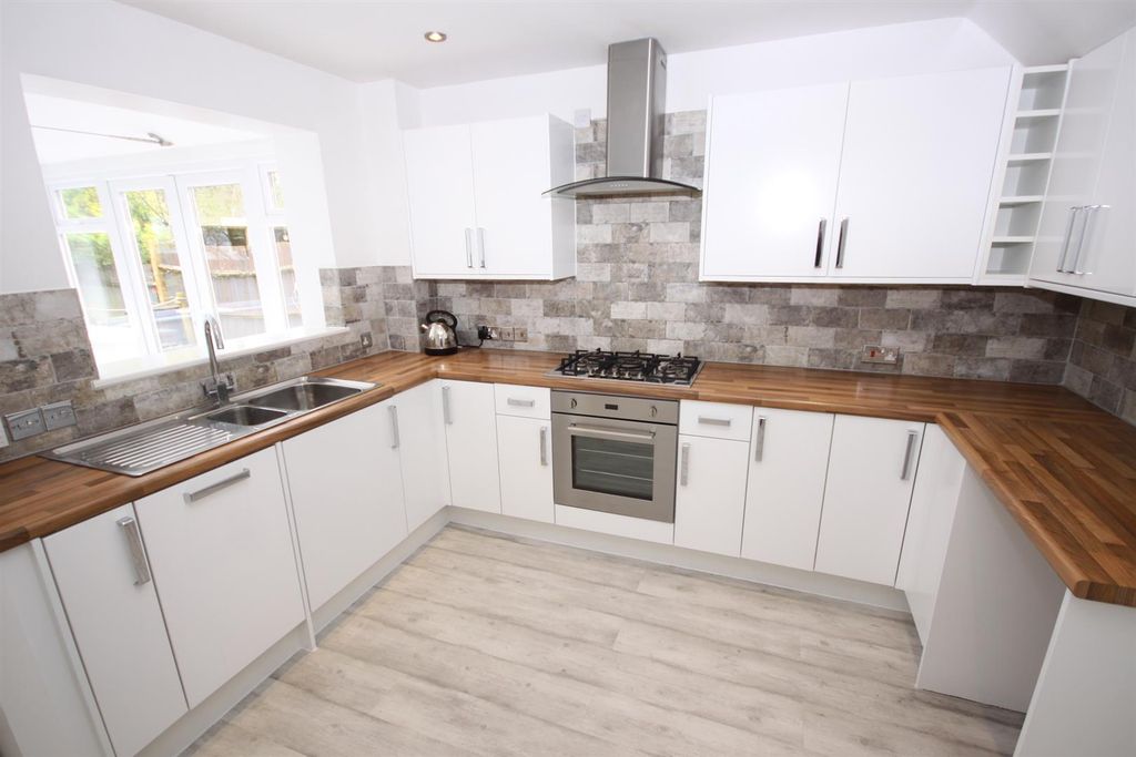 Property photo 3 of 13 Img_4536.Jpg