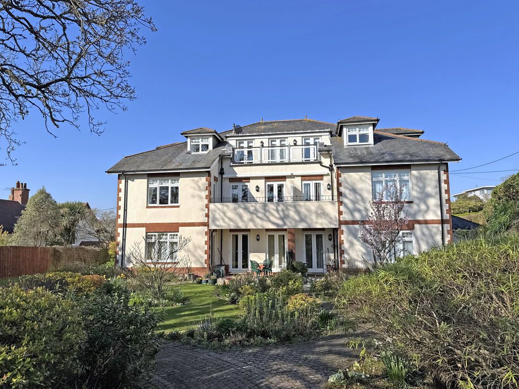 Property photo 1 of 16 Photo 16