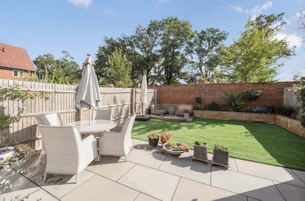 Property photo 2 of 23 1345297-12-68B07A...