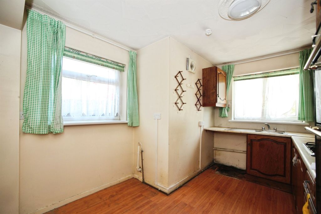 Property photo 3 of 20