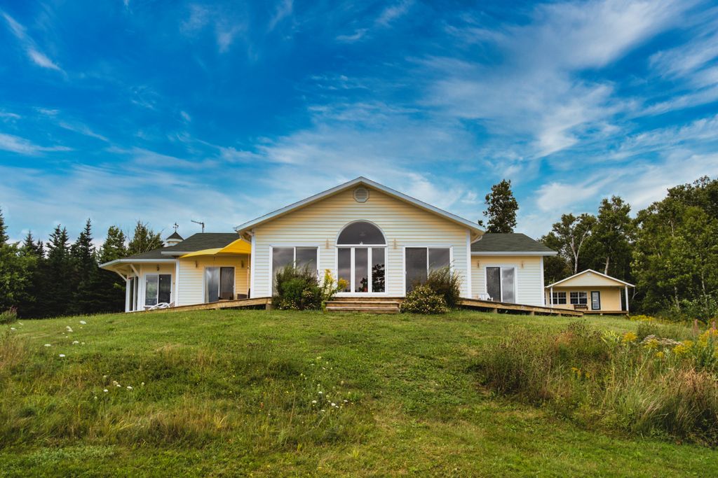 Property photo 3 of 27