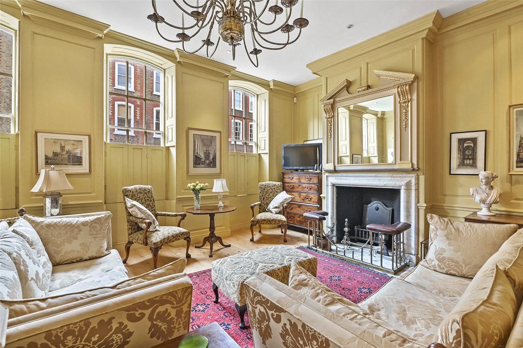 Property photo 1 of 18 Drawing Room