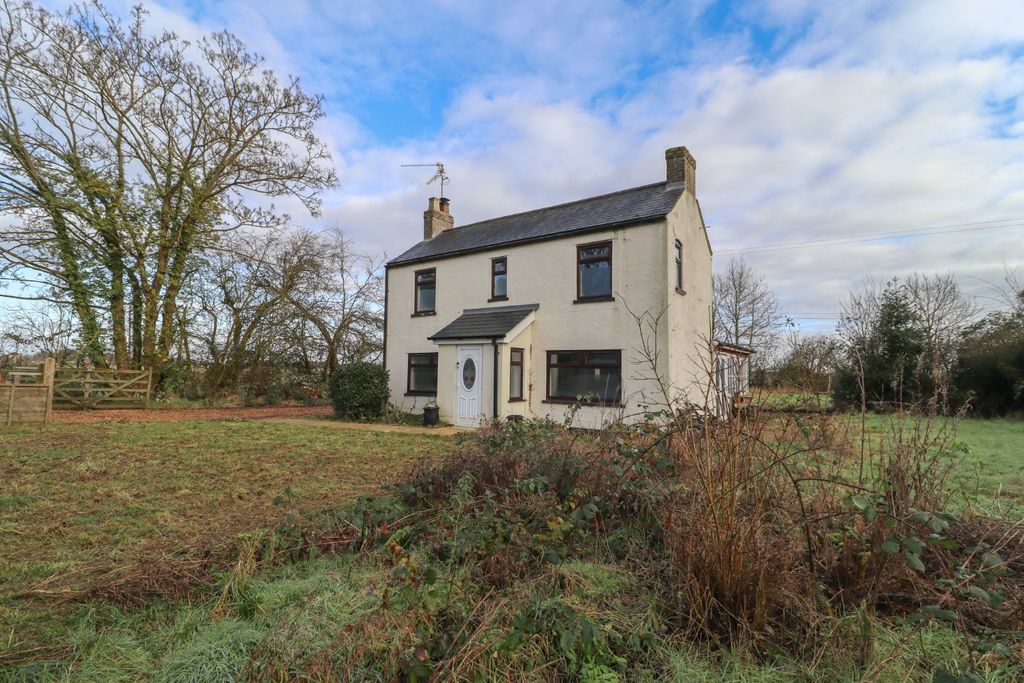 Property photo 1 of 15 3771882