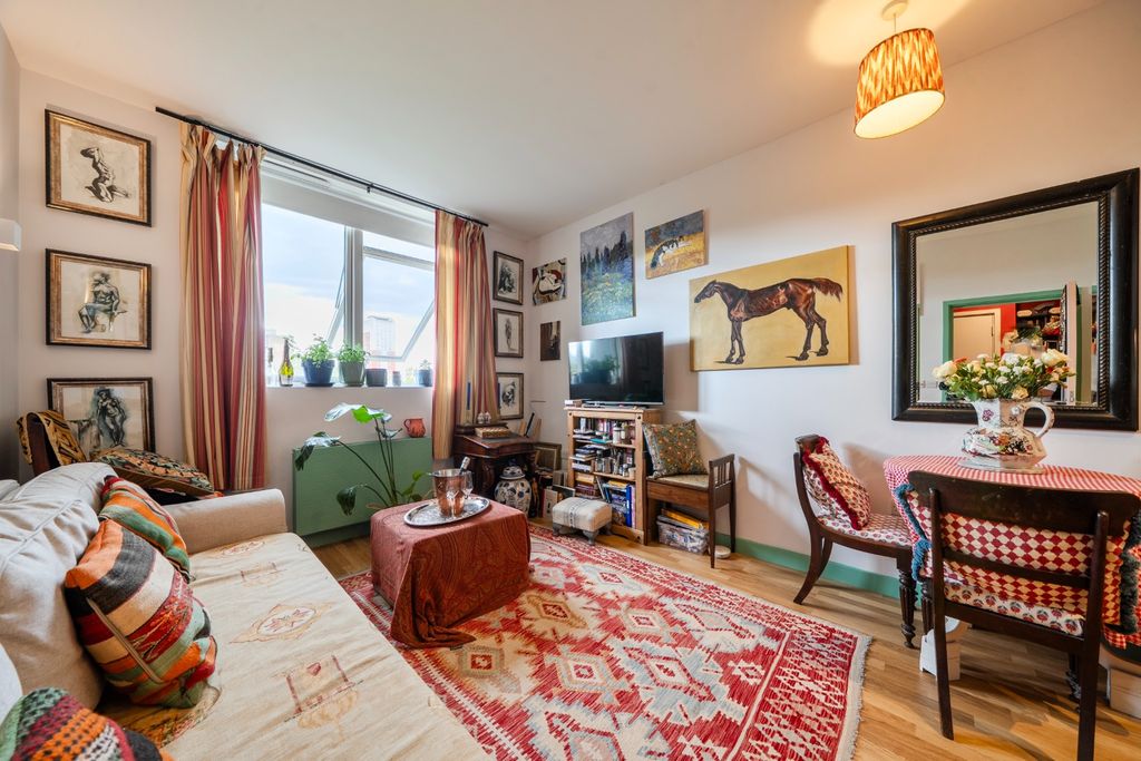 Property photo 1 of 12 3683181