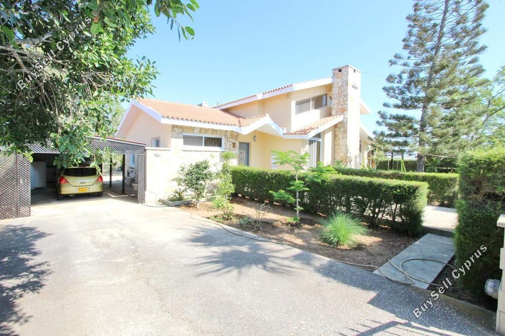 Property photo 1 of 35