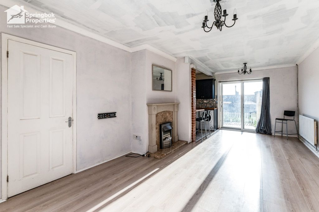 Property photo 2 of 14 Image 2