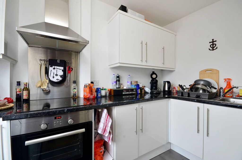 Property photo 3 of 4
