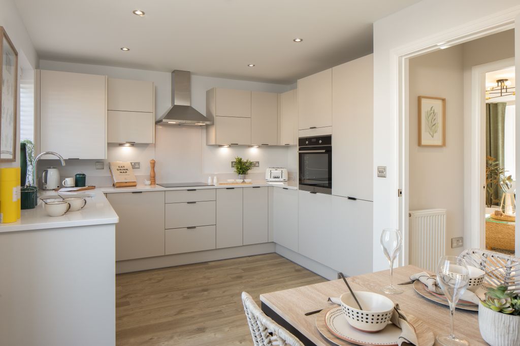 Property photo 2 of 9 Dwh Parcffermwen Kennett 3Bed Kitchen 2