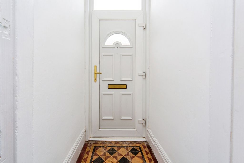 Property photo 2 of 14 Pbox-Img.Jpg