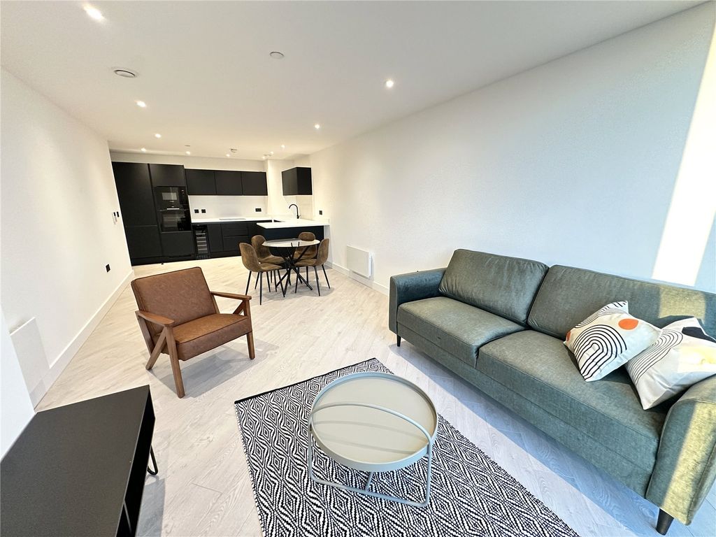 Property photo 3 of 37 Picture 3