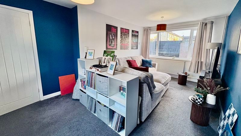 Property photo 2 of 16 Photo 9