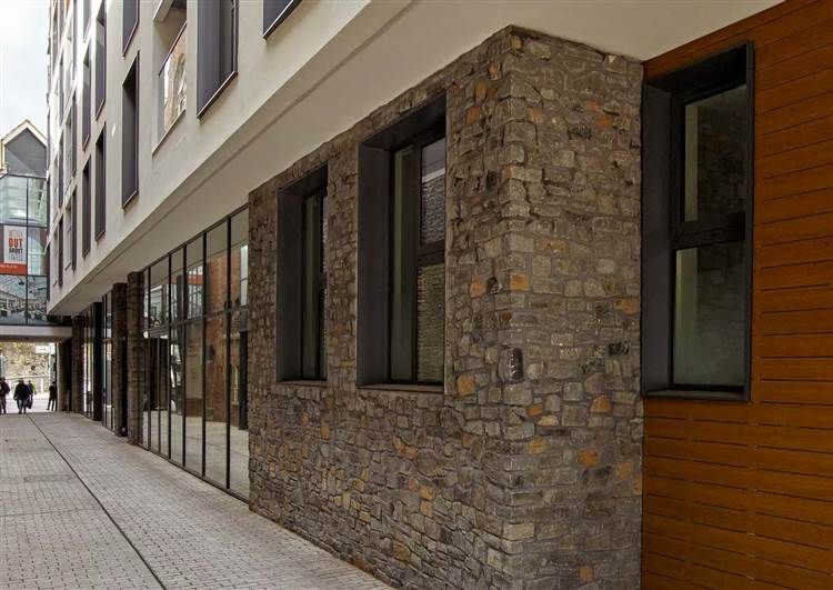 Property photo 1 of 3