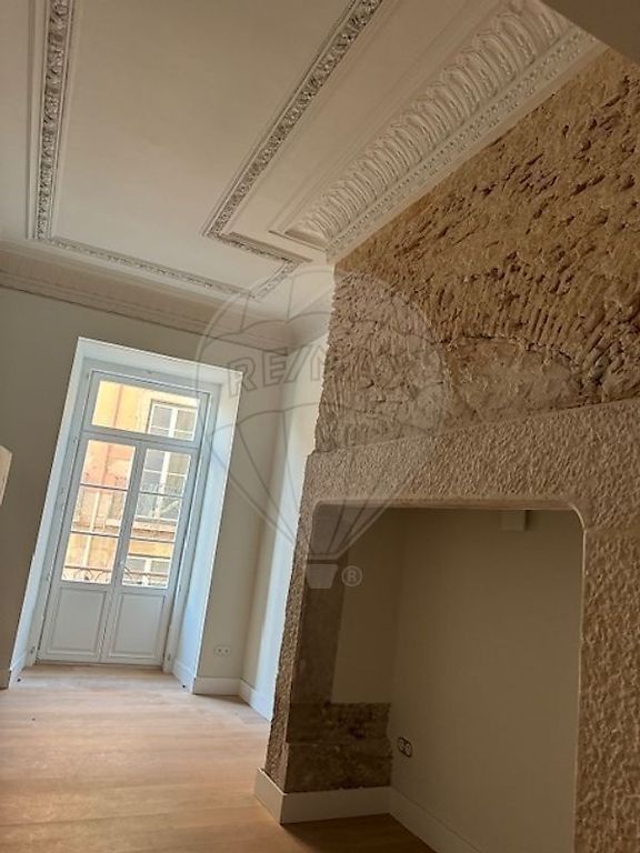 Property photo 3 of 26