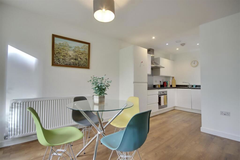 Property photo 3 of 13