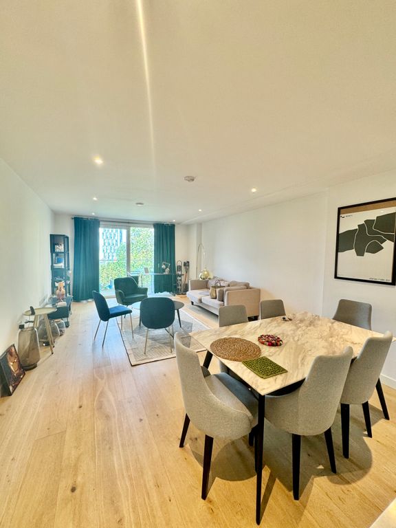 Property photo 2 of 22