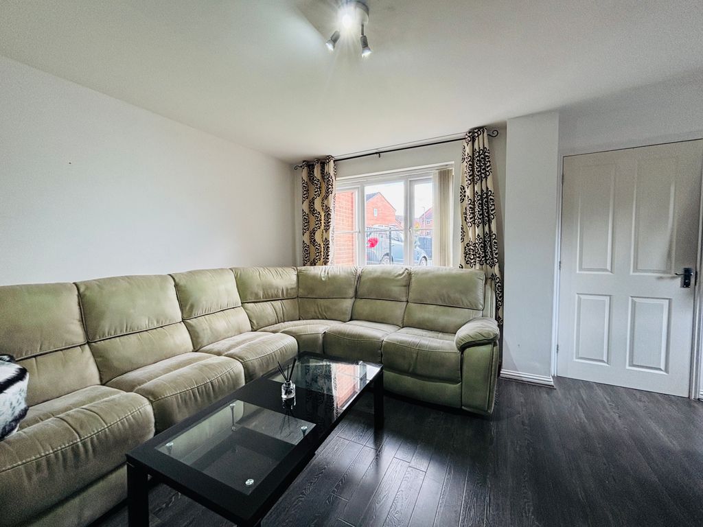 Property photo 2 of 11 Gallery