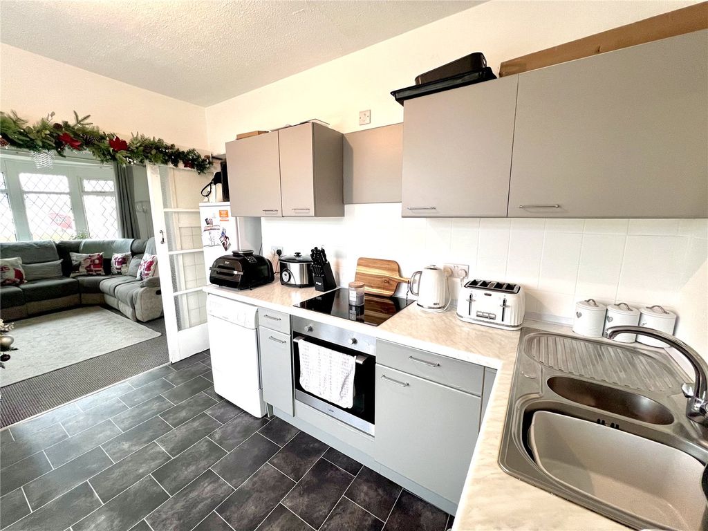 Property photo 2 of 16 Kitchen Diner