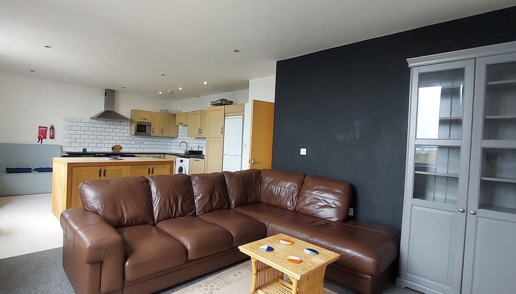 Property photo 3 of 14 Lounge/Kitchen/Diner