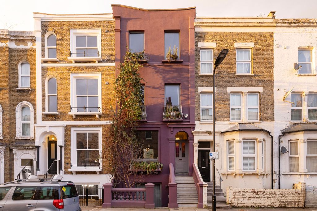 Property photo 1 of 19