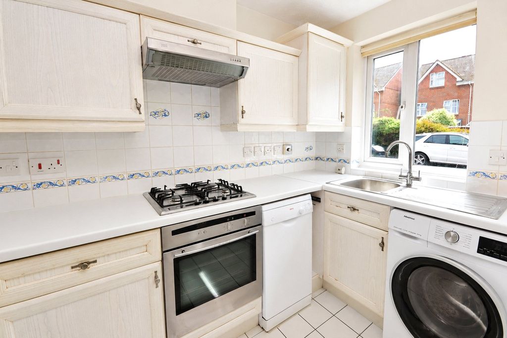 Property photo 3 of 8 Picture No. 29