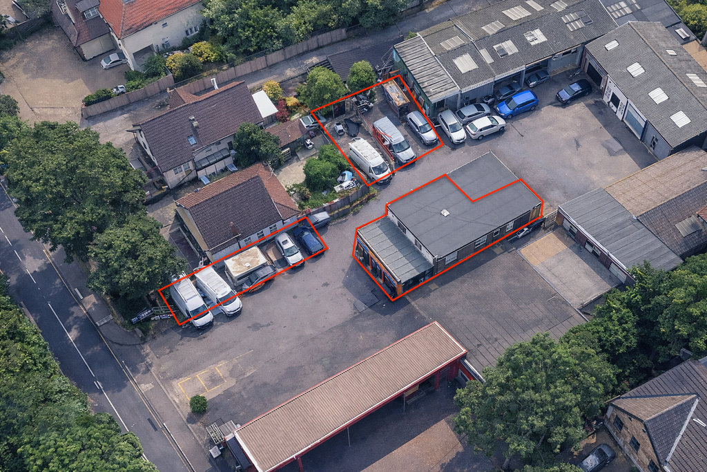 Property photo 2 of 8