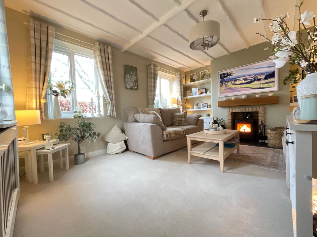 Property photo 2 of 25