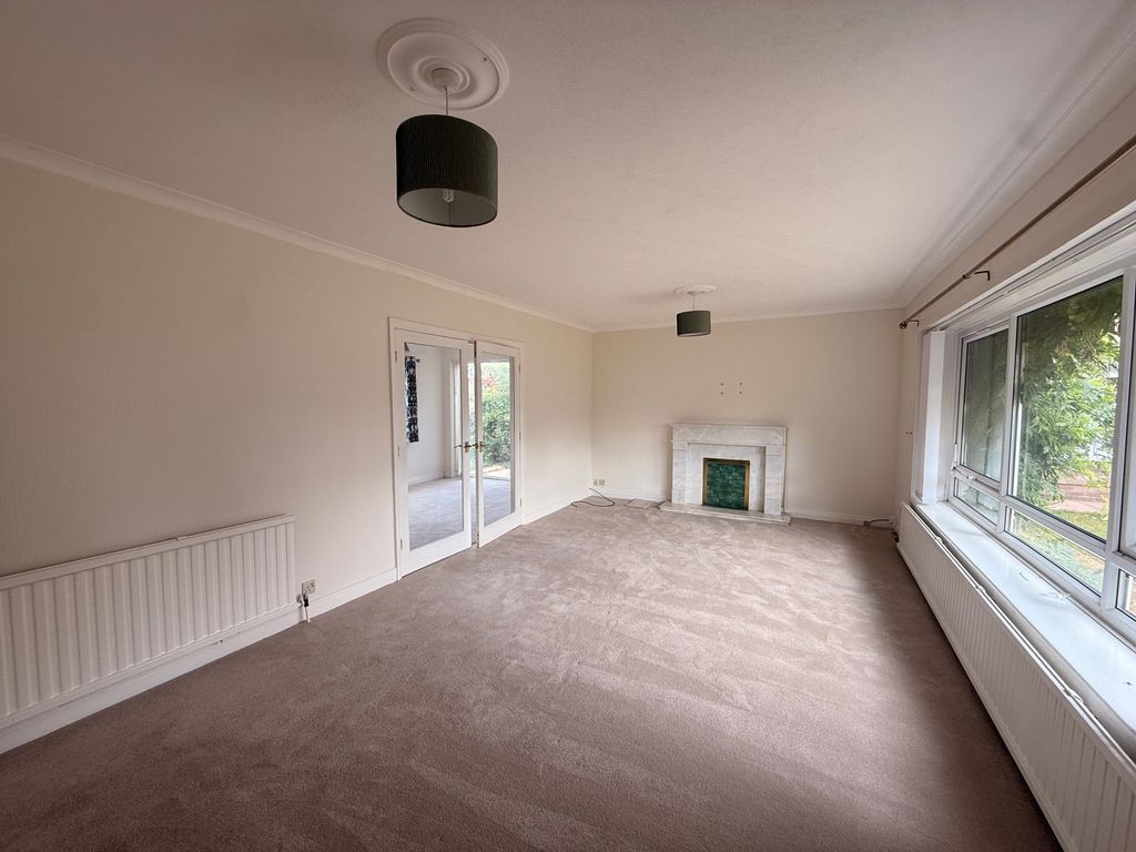 Property photo 3 of 12 Image