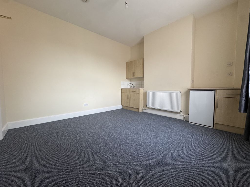 Property photo 2 of 3