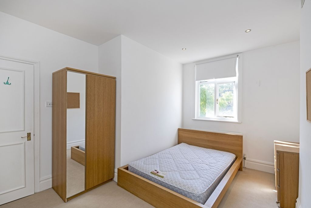 Property photo 2 of 10 Bedroom 2